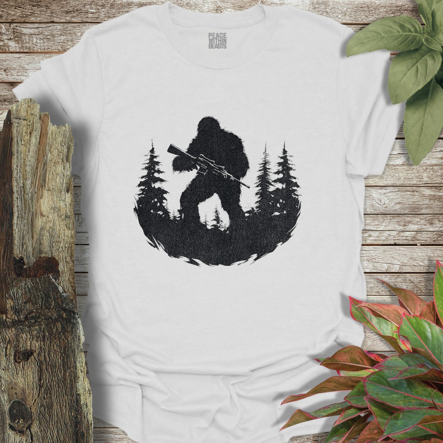 Bigfoot Hunting T-Shirt Men
