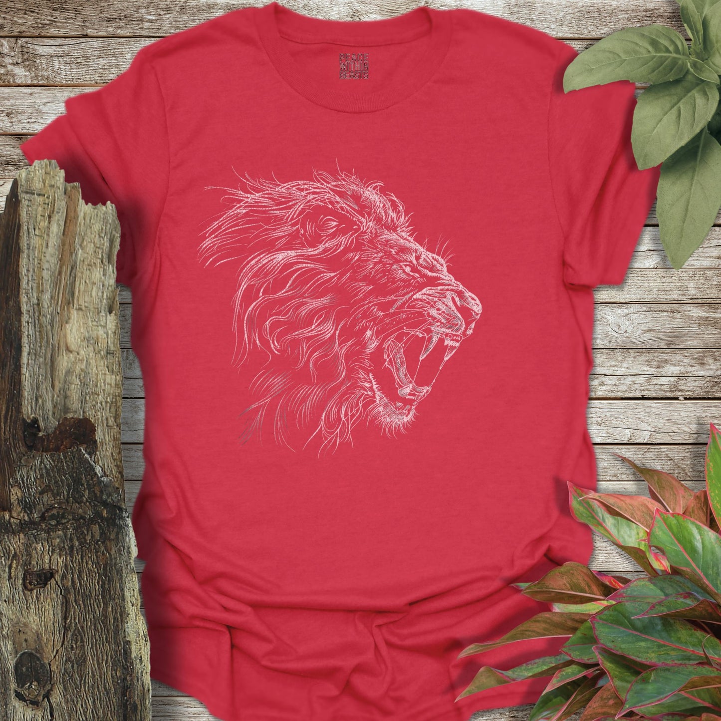 Lion Line Art T-shirt